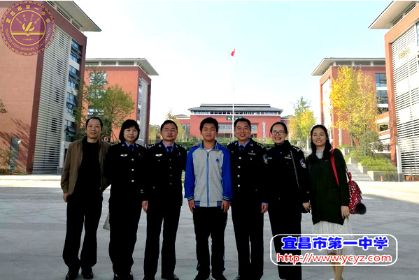 心系贫困学生，奉献一片爱心