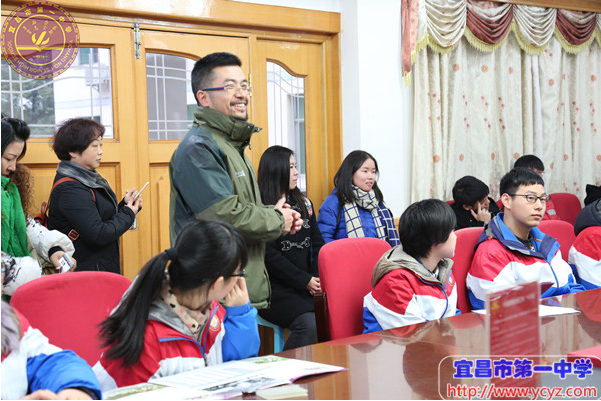 学子寸草心，报得一中晖