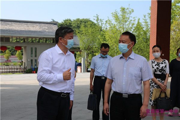 省教育厅二级巡视员王洪波一行来校检查2020年高考准备工作