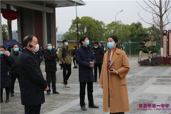 点军区省市区人大代表团一行到我校调研