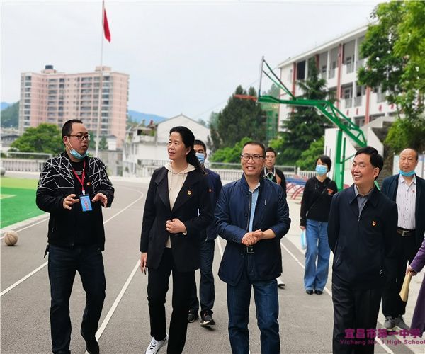 传承光荣“西迁精神”，凝聚学校发展力量 ——我校党史学习教育走进恩施建始