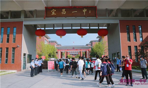 【2021年高考】6月7日，宜昌一中考点顺利开考
