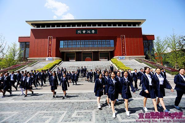 我校喜获2020年度湖北省示范“平安学校”