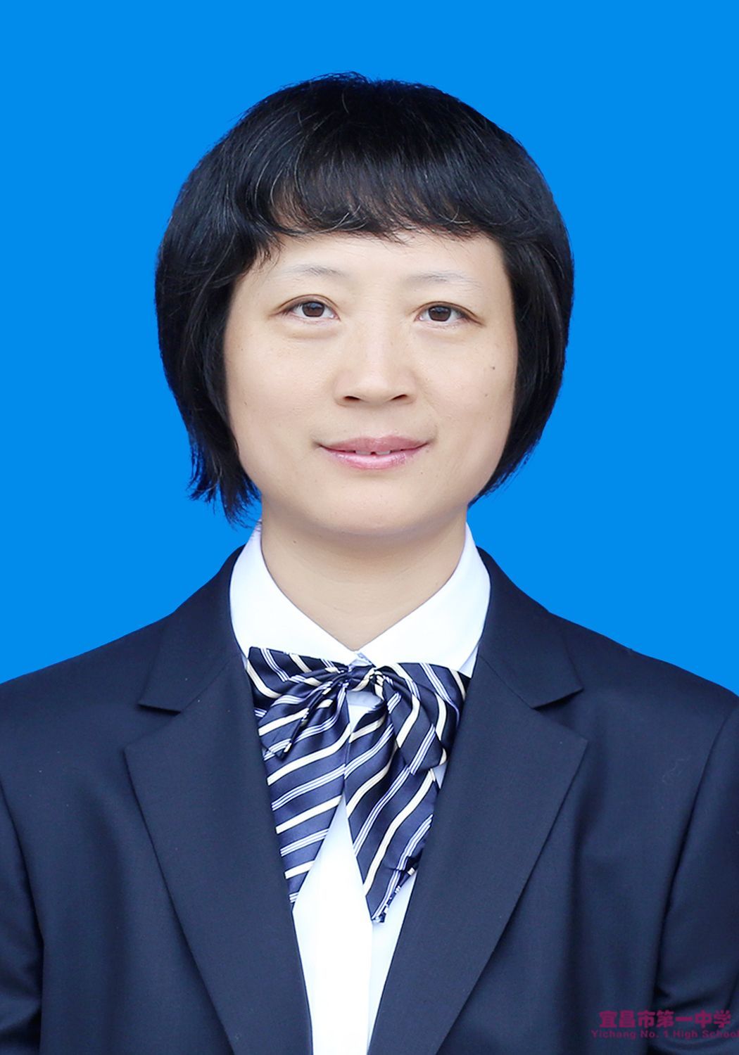 曾芳老师个人简介