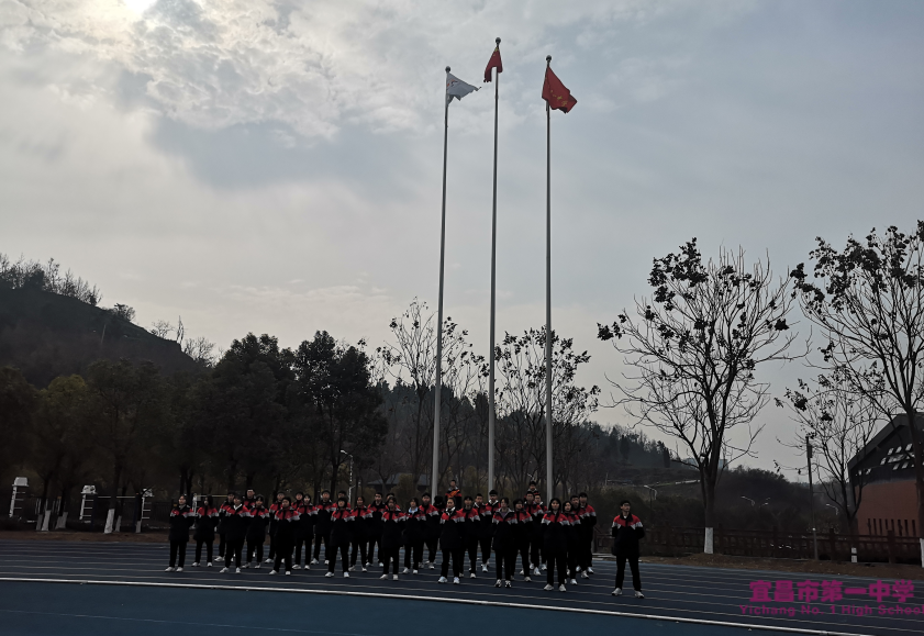 【国旗下讲话】缅怀先烈，致敬英雄